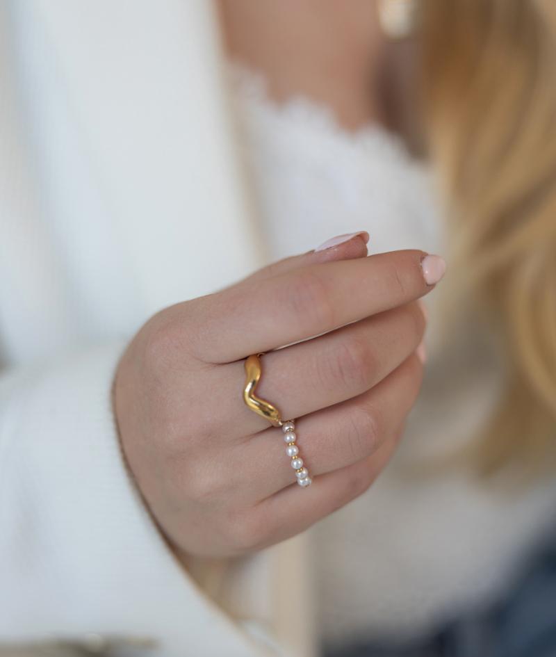 So stylst du deinen Lieblingsschmuck in Gold und Silber – 5 Tipps von VILOU 💎✨